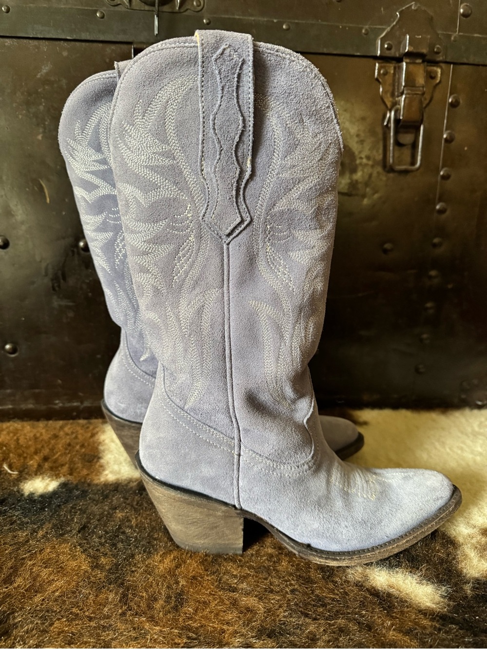 Idyllwind Lavender Suede Western Heeled Boots - Picture 4 of 6